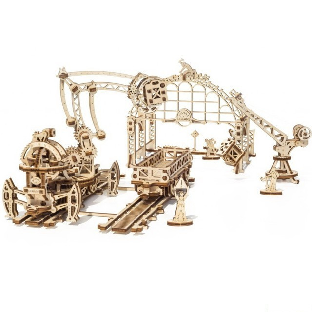 3D dřevěné mechanické puzzle železniční překladiště