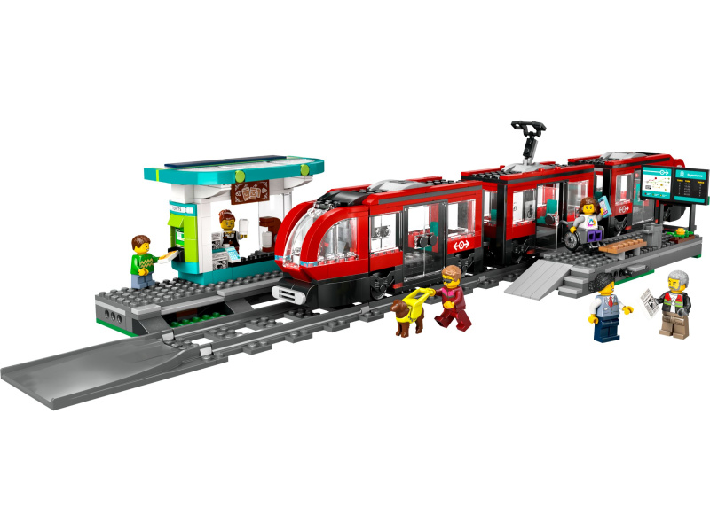 Tramvaj a zastávka v centru města