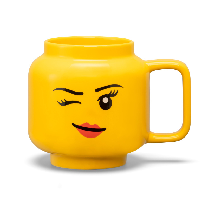 Velký keramický hrnek's mrkající dívkou
