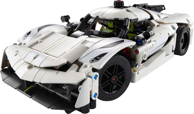 Bílé hyperauto Koenigsegg Jesko Absolut