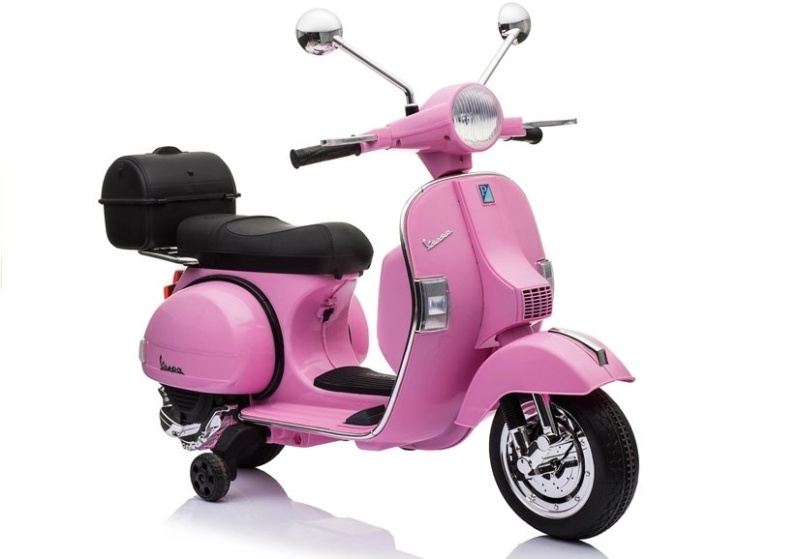 Elektrický skútr Vespa růžový