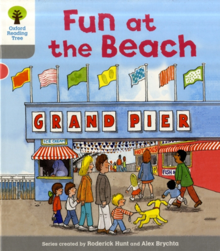 Oxford Reading Tree: Level 1: First Words: Fun at the Beach - Roderick Hunt
